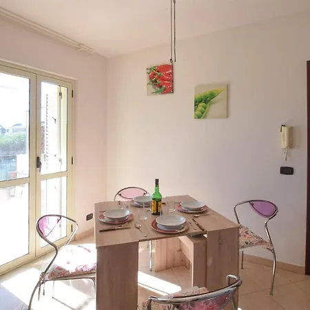 1 Bedroom Gorgeous In Apartamento *